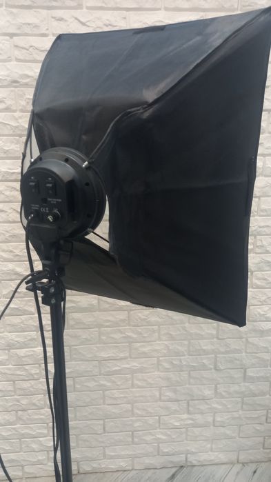 Софтбокс 50х70 постійне студійне світло з 4 патронами Е27 лампи