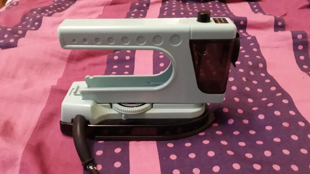 Żelazko turystyczne Model WWF-36