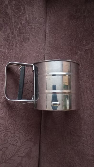 Przesiewacz do mąki