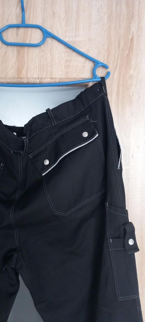 Czarne spodnie męskie cargo Klopman,r. XL