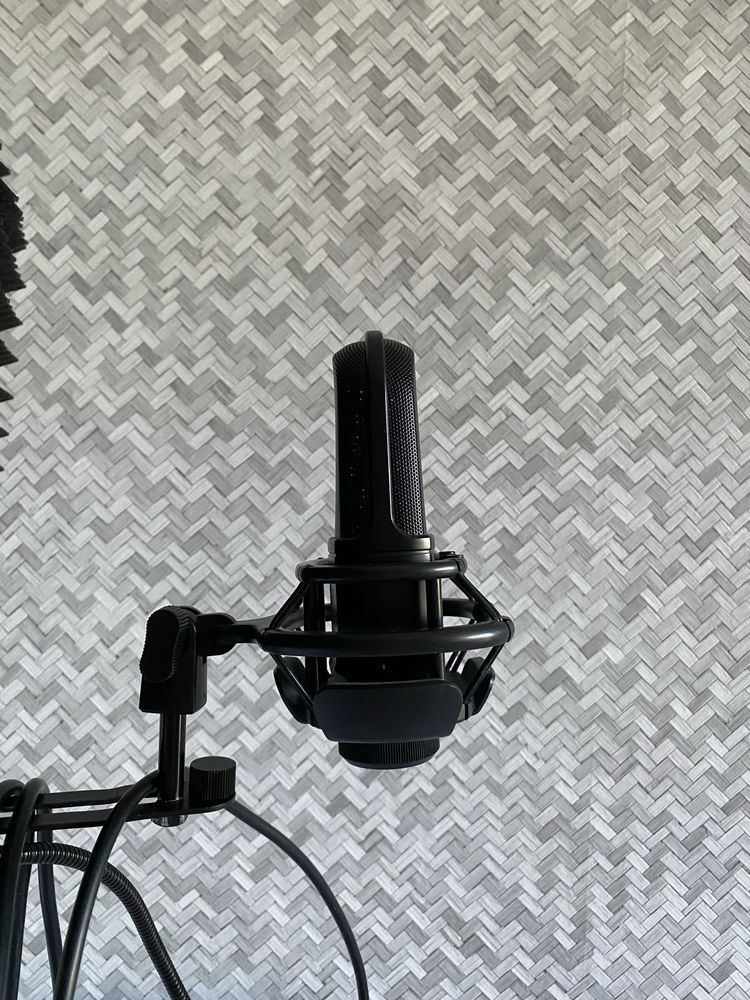 Студійний мікрофон Fifine K726 XLR