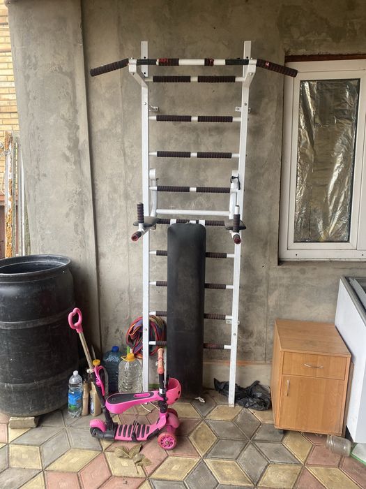 Стенка спортивная в отличном состоянии