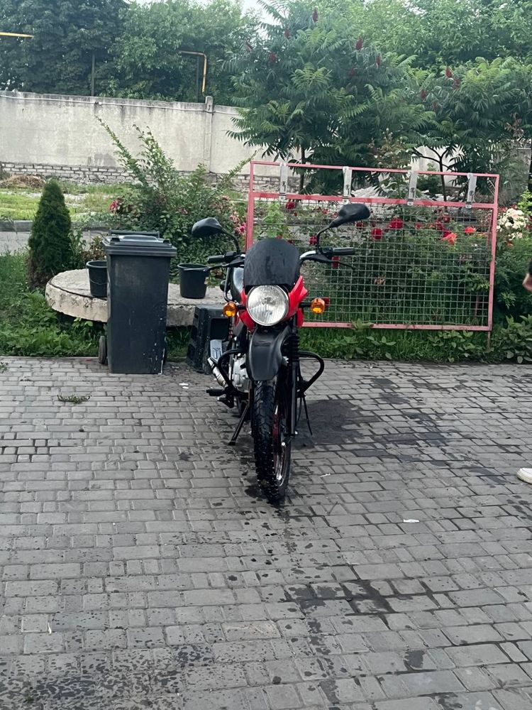 bajaj boxer 150(боксер)