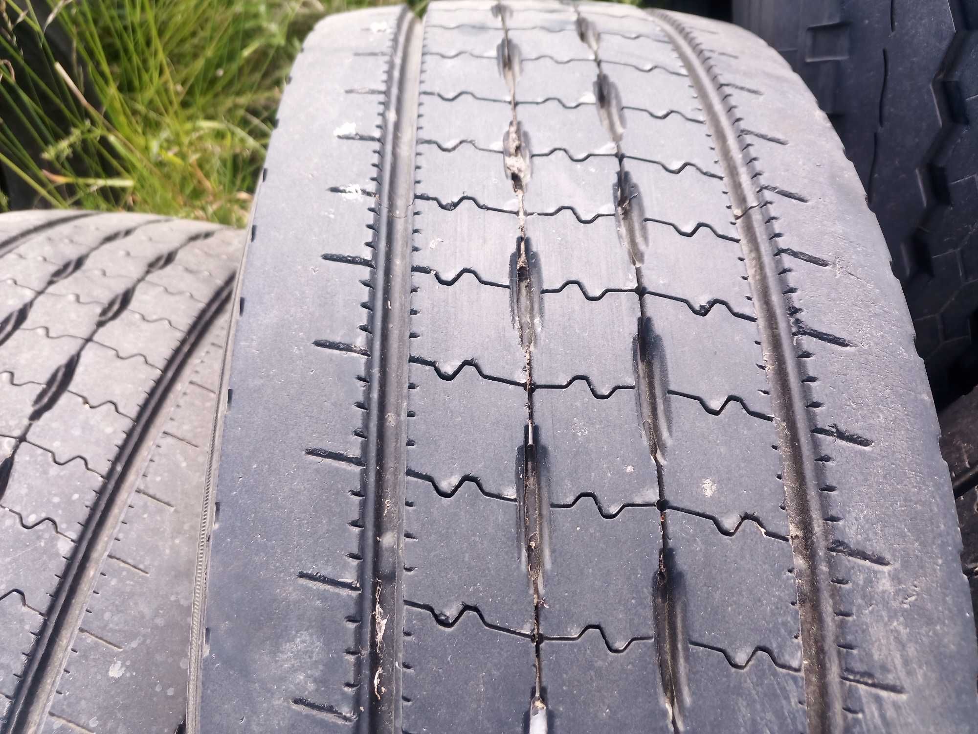 2 x  Opony 315/60 r22.5, Crosswind 2szt. opony prowadzące.