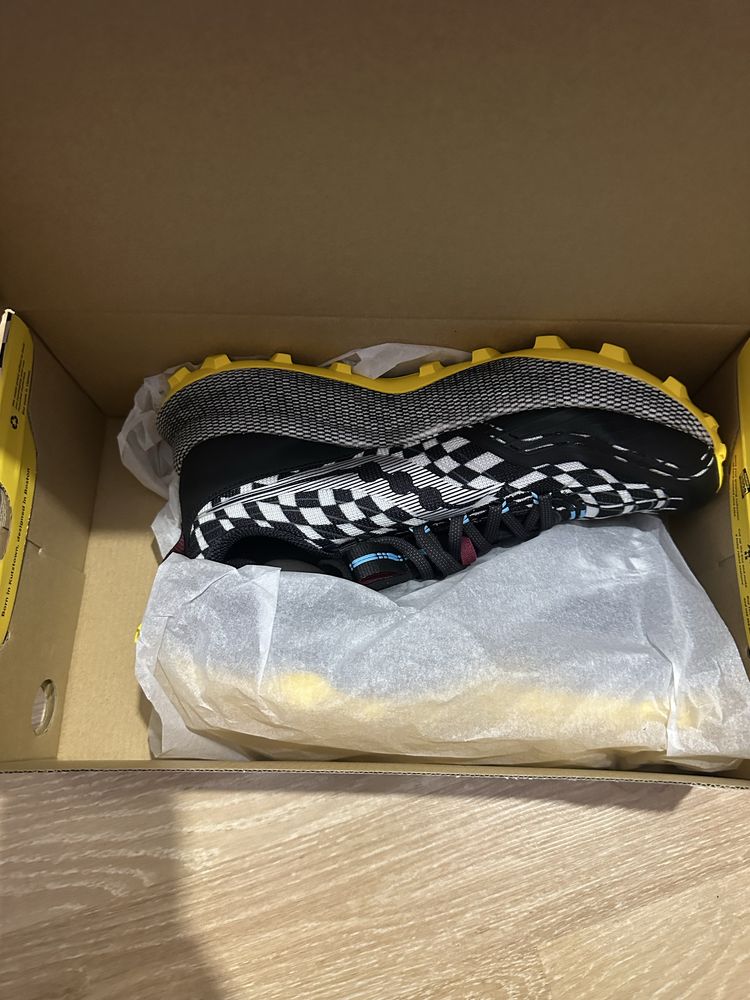 Продам Кросівки чоловічі Saucony Endorphin Trail 43 р.