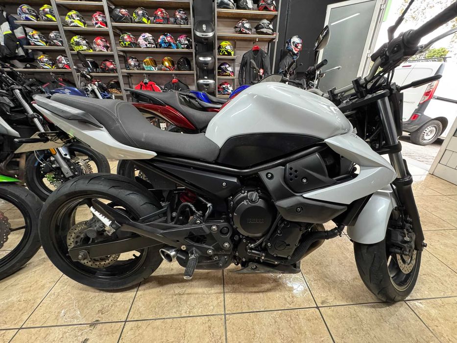 YAMAHA XJ6 600 ANO 2012