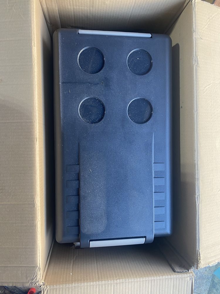 Geleira nova camionista 12v-220v