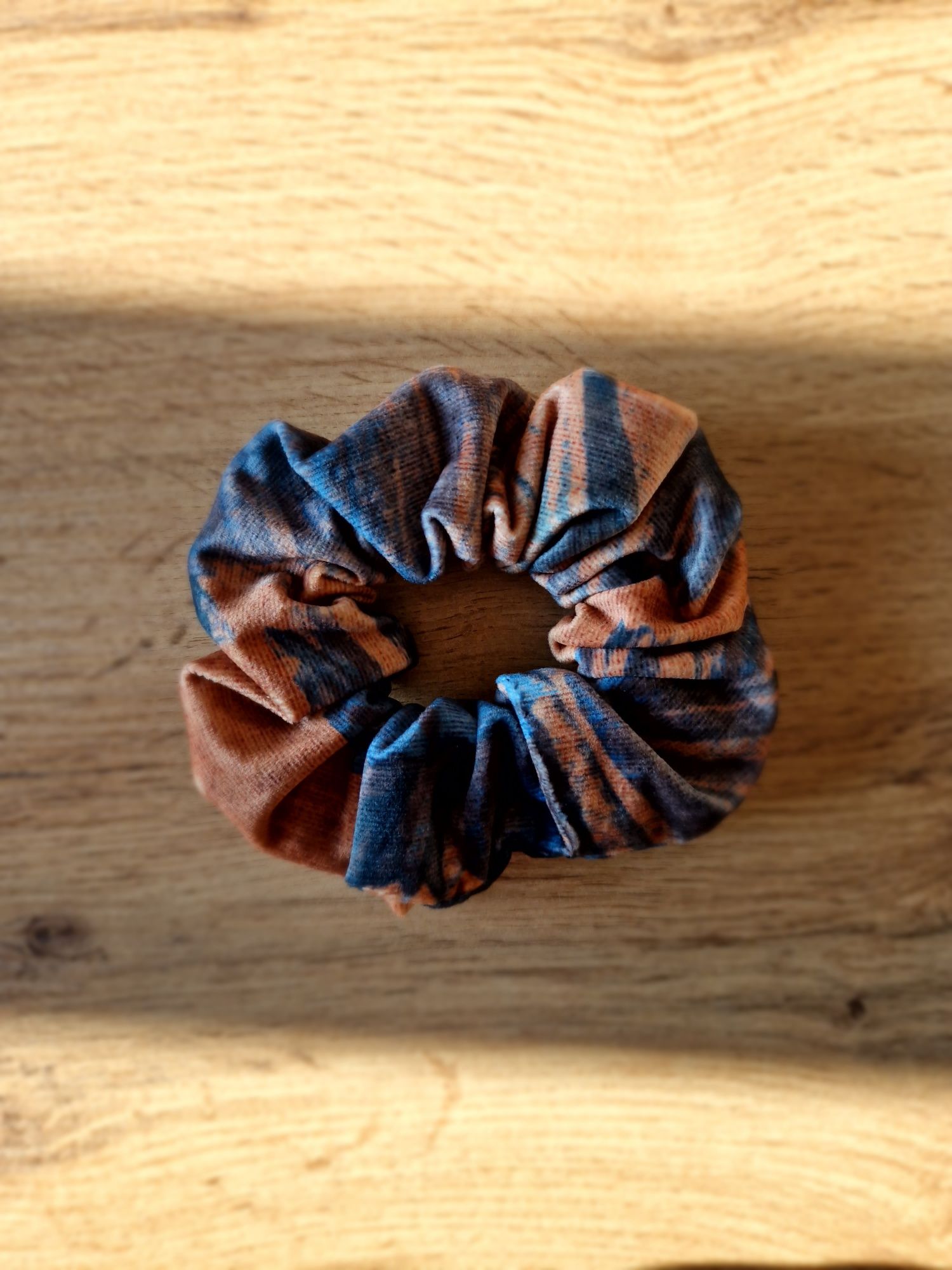 welurowa scrunchie do włosów gumka do włosów handmade prezent