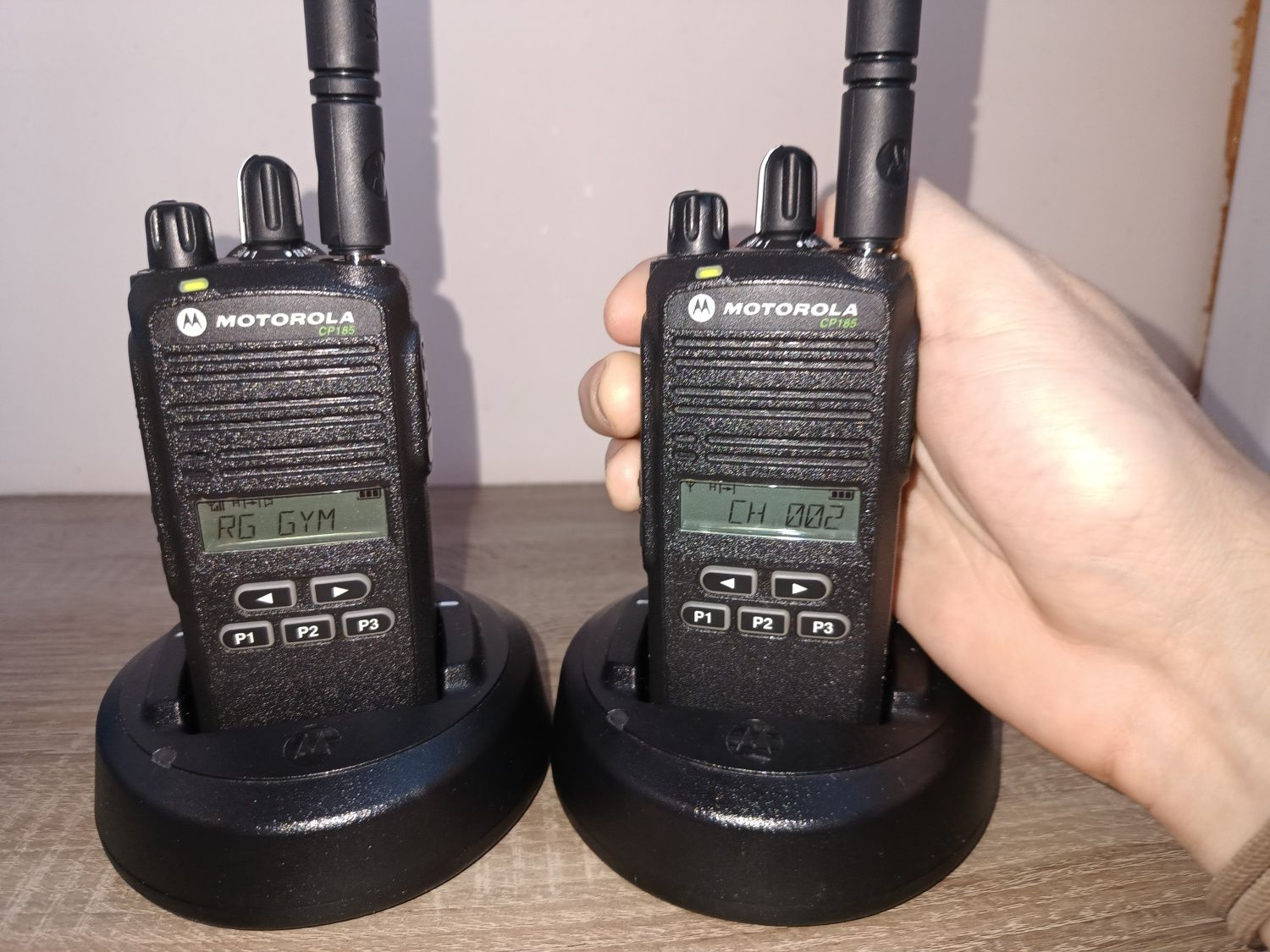MOTOROLA CP185 UHF (435-480 МГц) 2 Робочі рація радіостанція