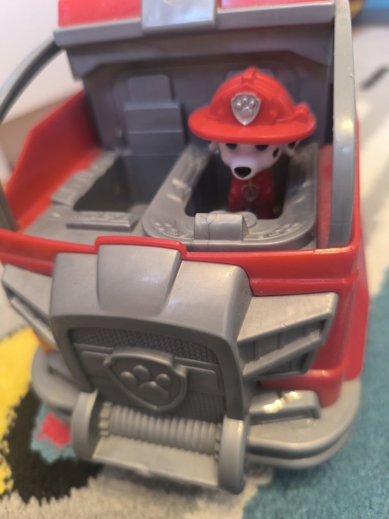 Duży wóz strażacki spin master psi patrol Marshall