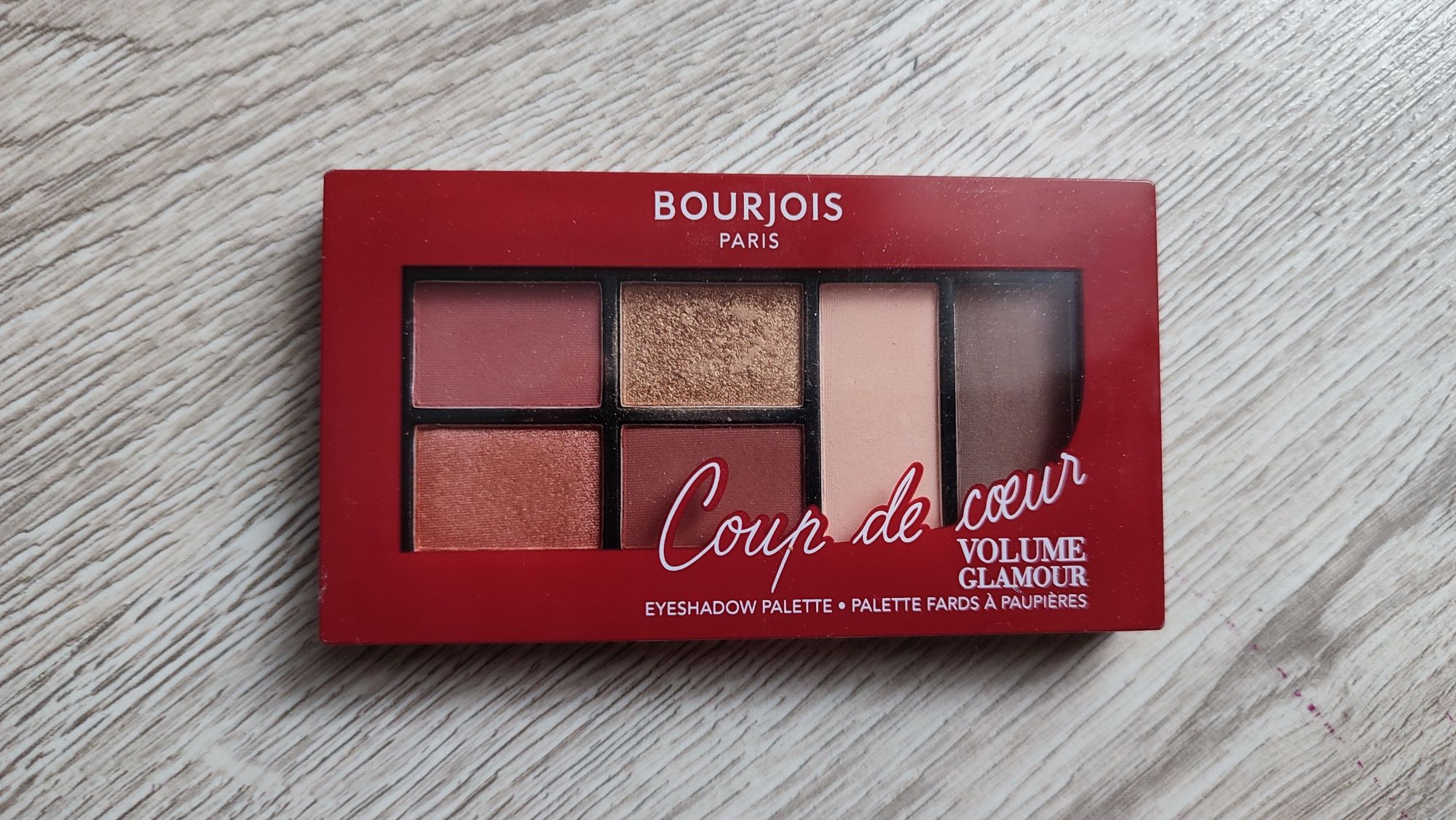 Paleta cieni do powiek Bourjois 01 intense look.