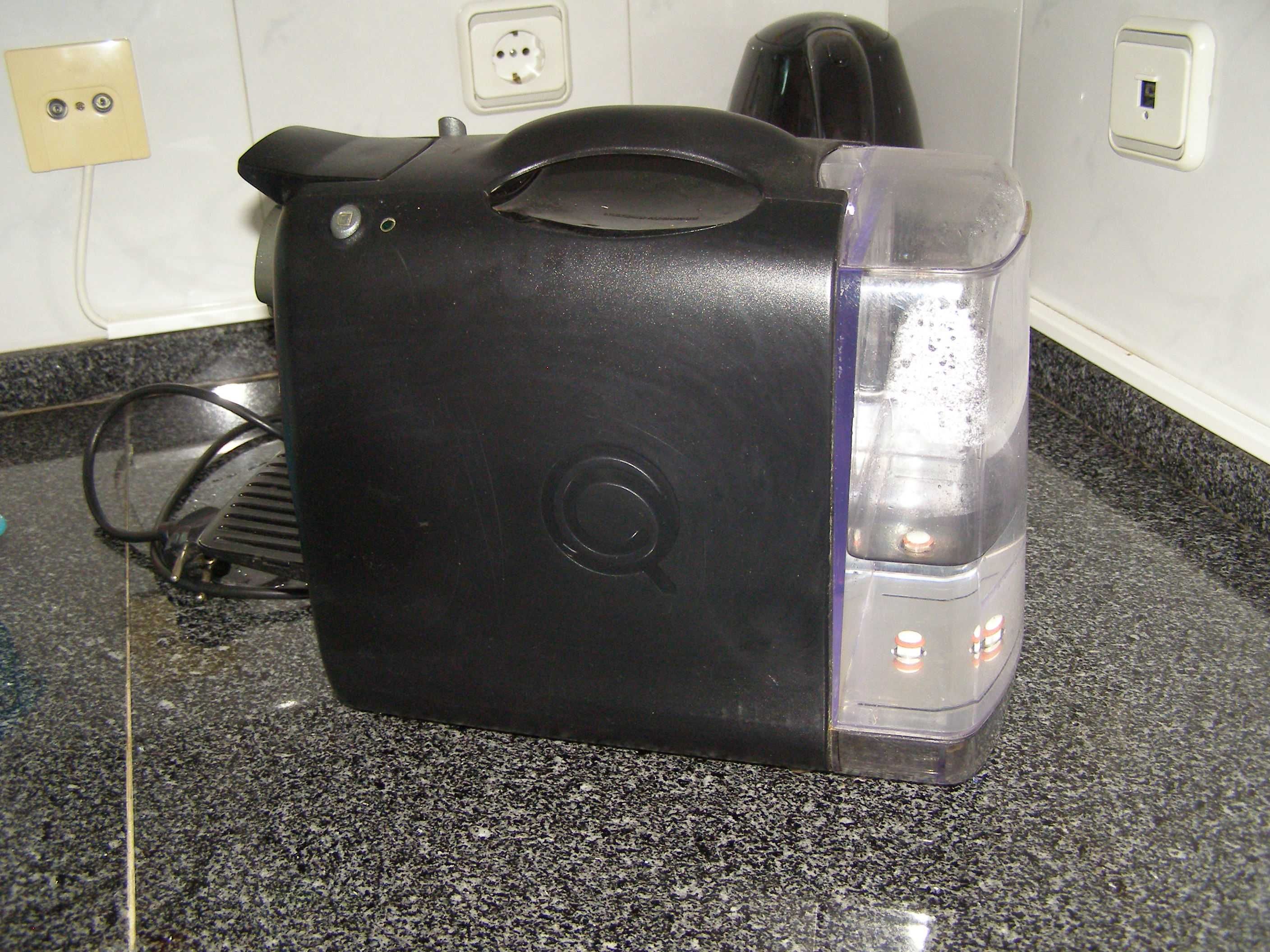 Forno elétrico Máquina de café - capsulas