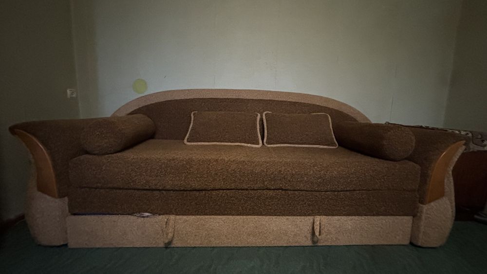 Диван       книжка