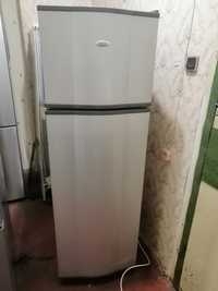 Продам холодильник холодильник Whirlpool