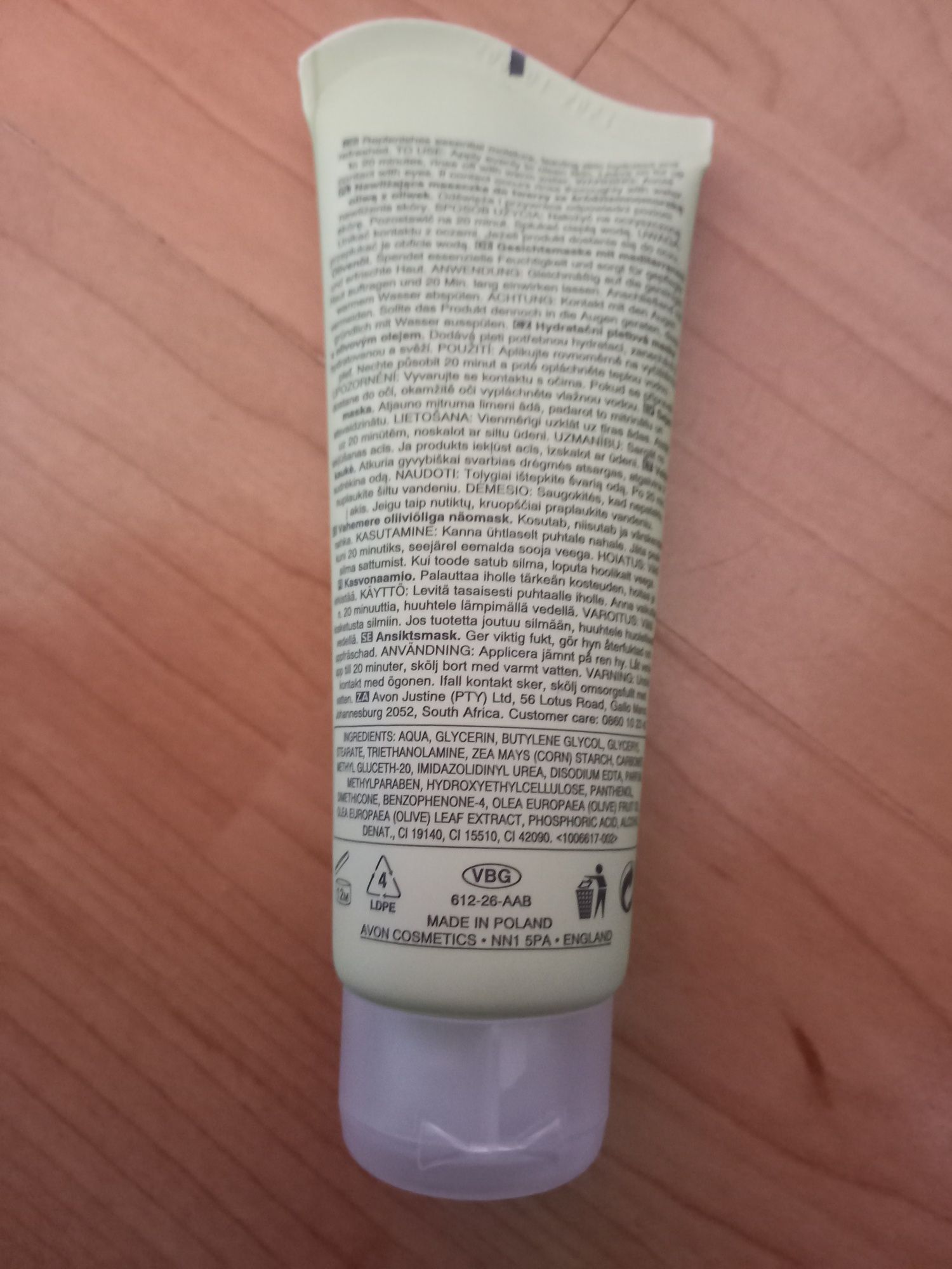 Nawilżająca maseczka do twarzy Planet Spa Avon  oliwka