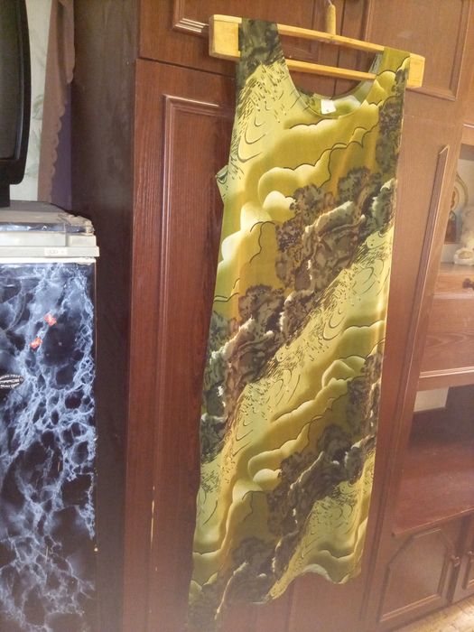 Продам летнее женское платье большого размера