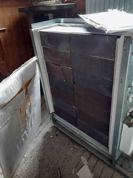 piec akumulacyjny dynamiczny 1,6 KW -13,6 kwh  220V-380V  technotherm