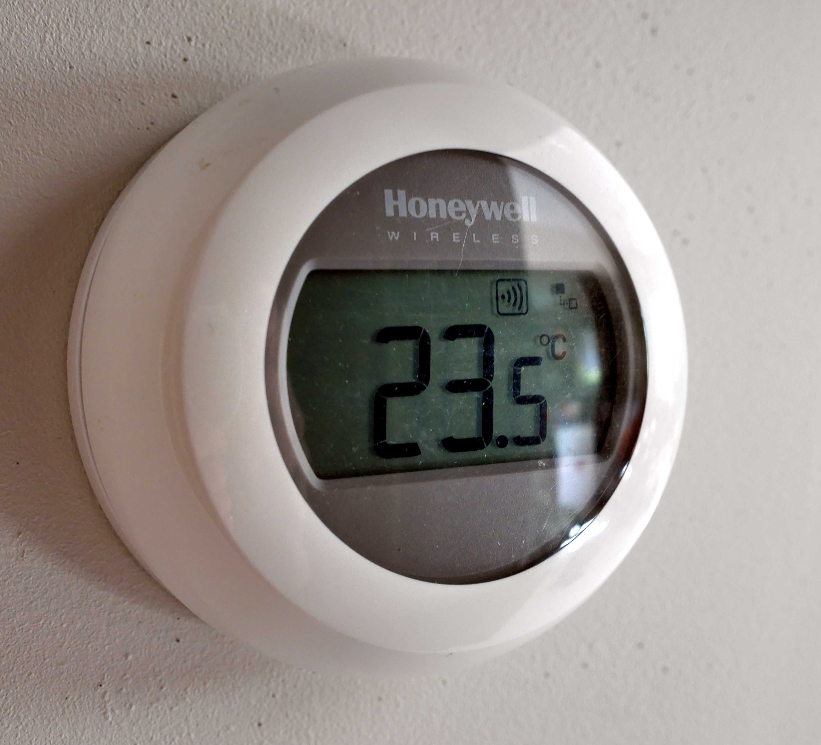 Termostat EVOHOME bezprzewodowy T87RF Honeywell + bramka RFG100