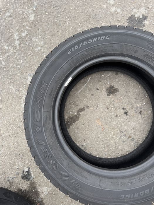 Шини зимові 215/65/16c Good Year зимние шины