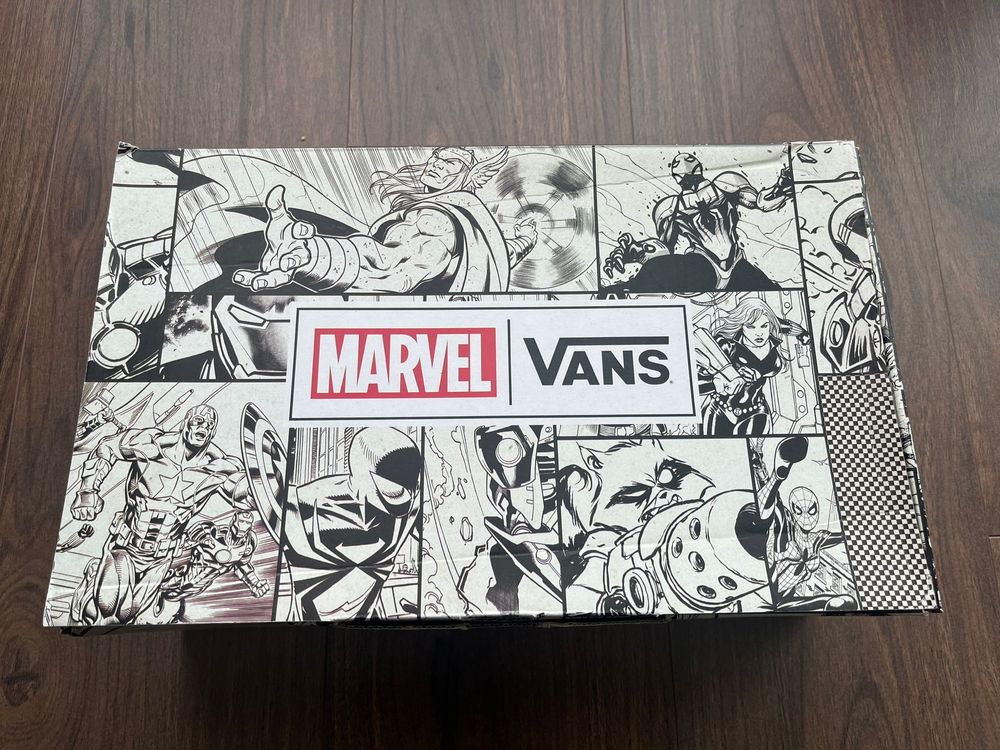 Vans Marvel Deadpool em 44