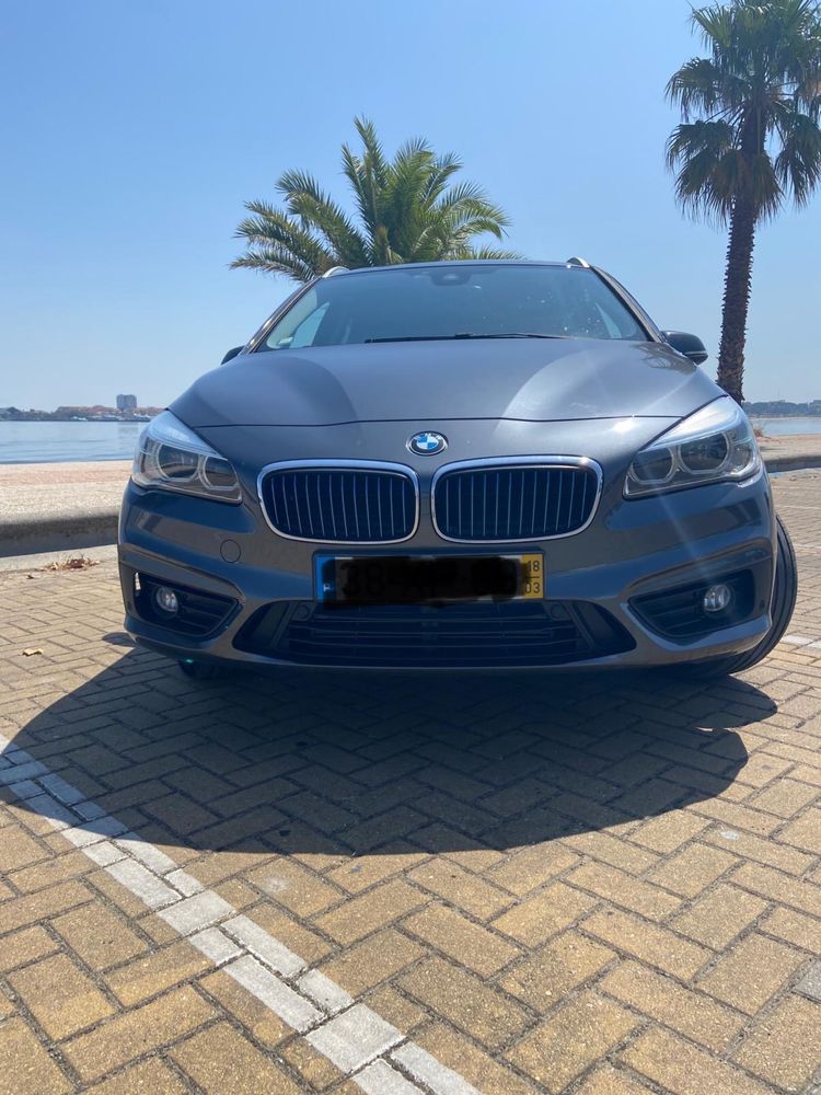 BMW 225Xe de 2018 com apenas 68.000 km