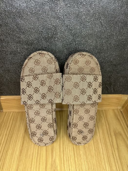 Жіночі шльопанці а-ля Gucci розмір 38
