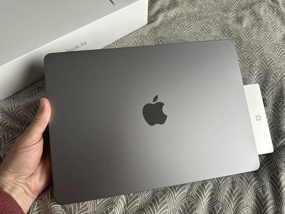 Apple MacBook Air M2/16GB/256/Mac OS Gwiezdna Szarość 8R