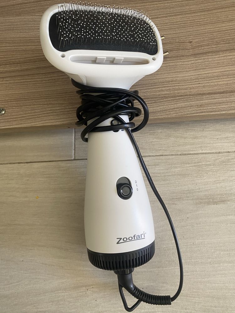 Escova com secador para cães