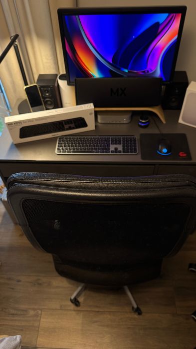 fotel Markus IKEA skóra + kauczukowe kółka