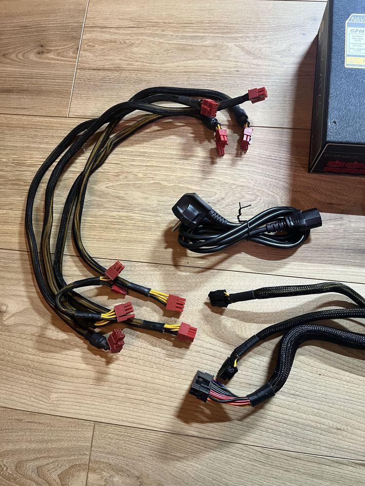 Zasilacz Navitus GPM-1250C 1250W 80 Plus Gold