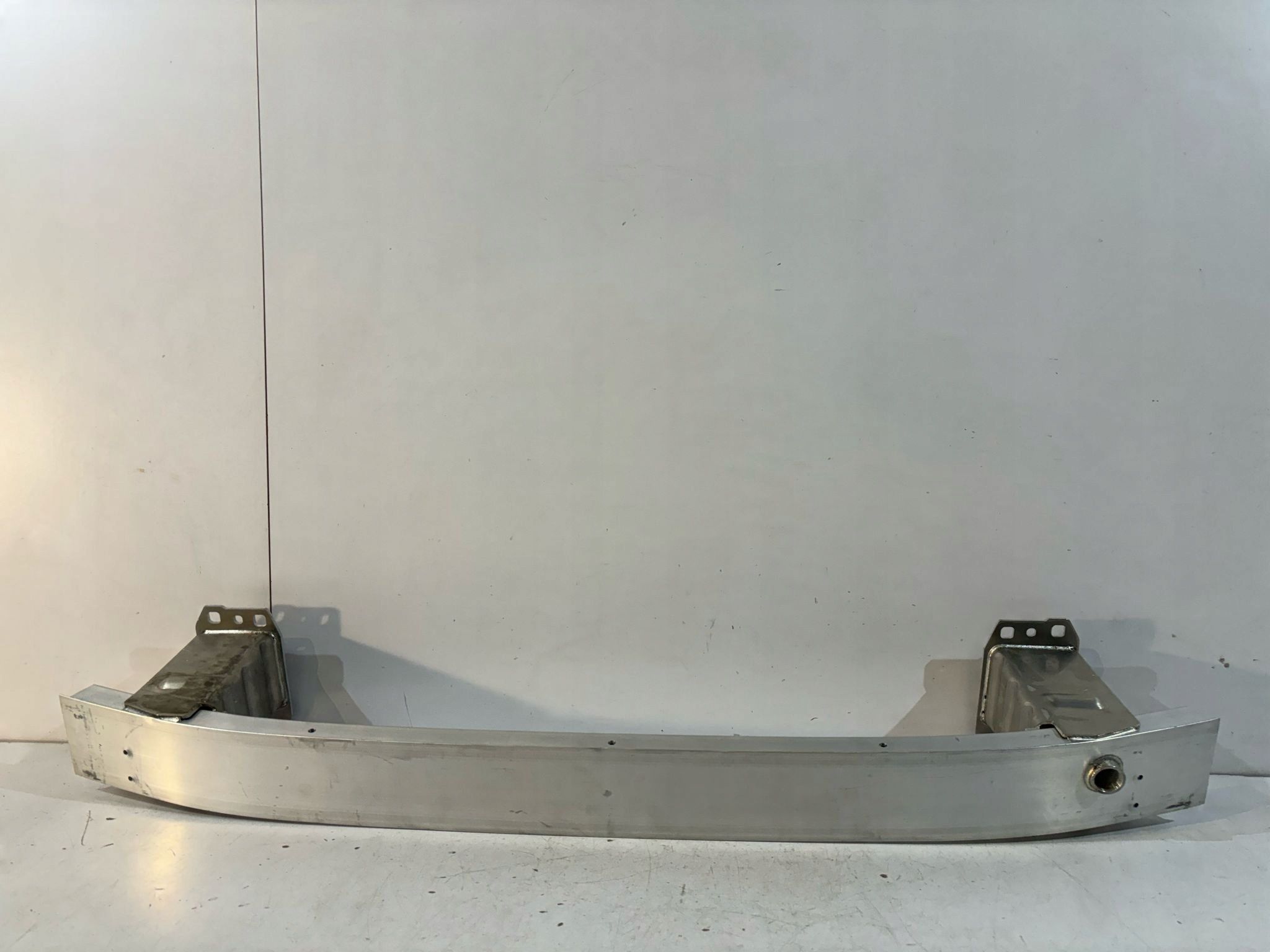 Audi A8 / S8 D4 4H0 belka zderzaka przód - 17213