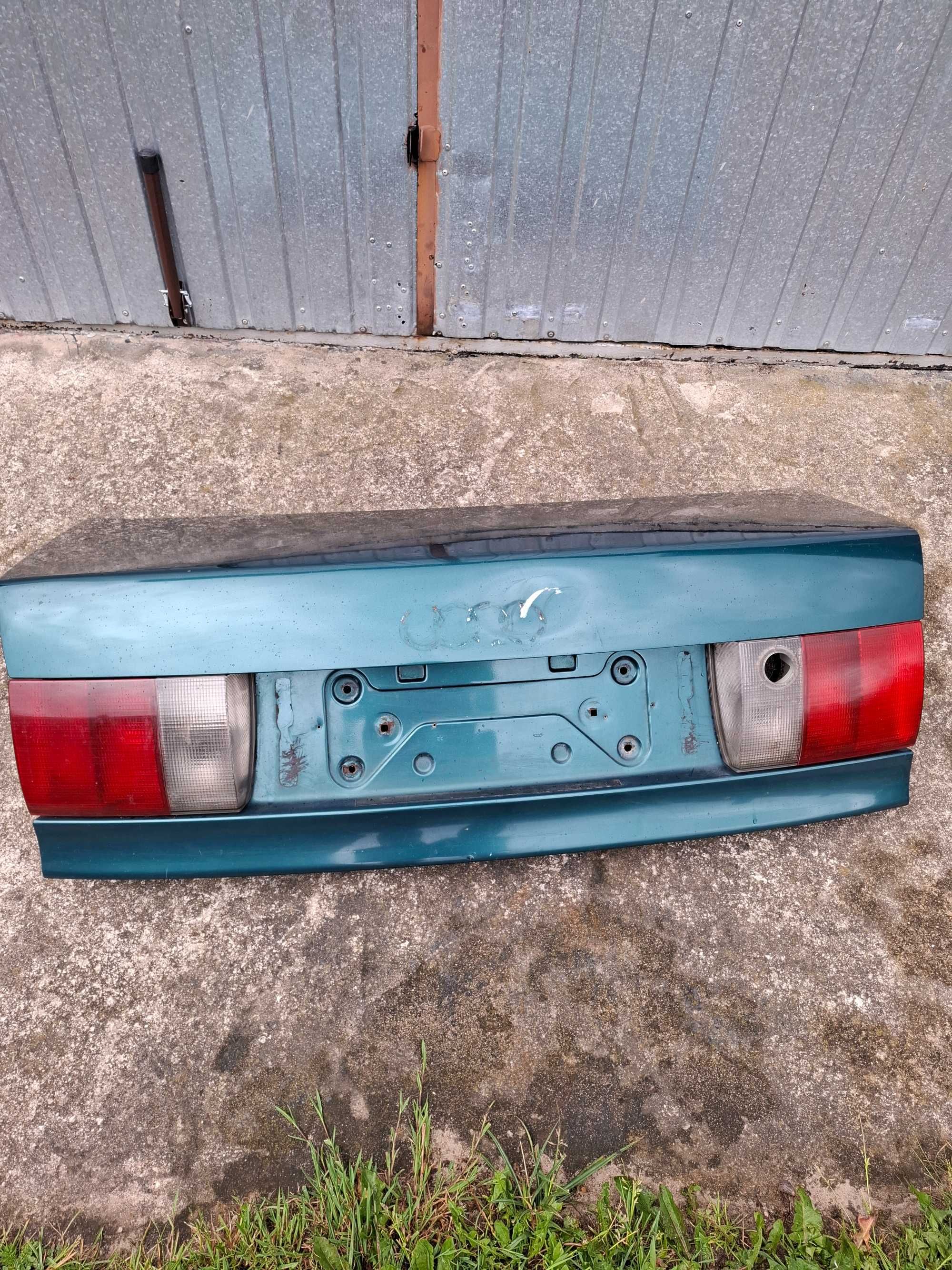 Tylna klapa audi 80 b4