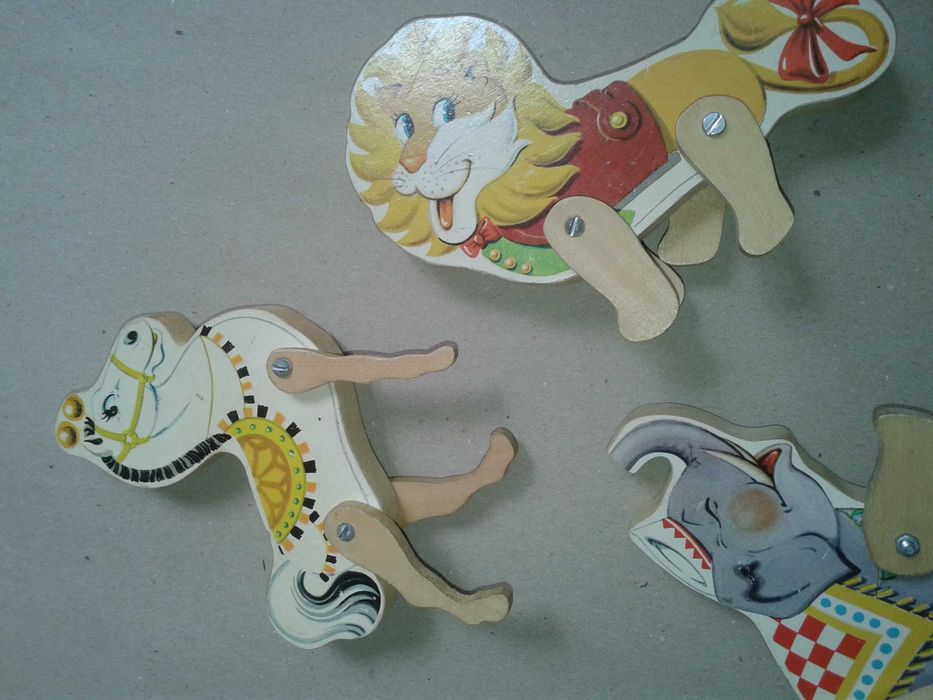 Drewniana Kolekcja starych Przedmiotów, Stare Zabawki 60lata