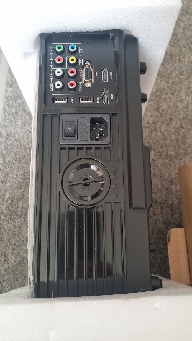 Projektor, rzutnik LCD, Vordon HDX - 1200, Full HD, parę razy użyty