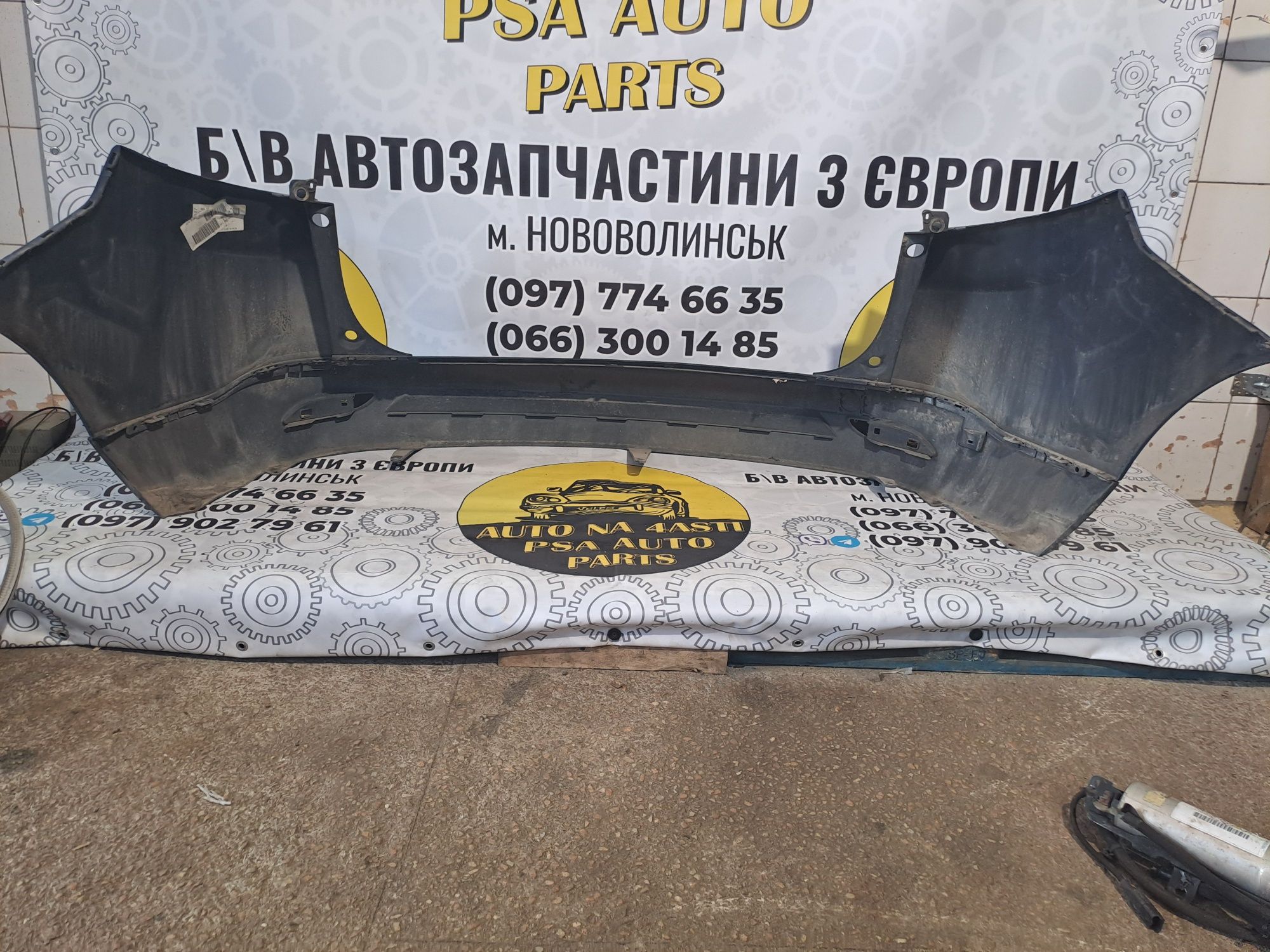 Бампер задній  ікло крило праве ліве Renault Megane III 2009-2016