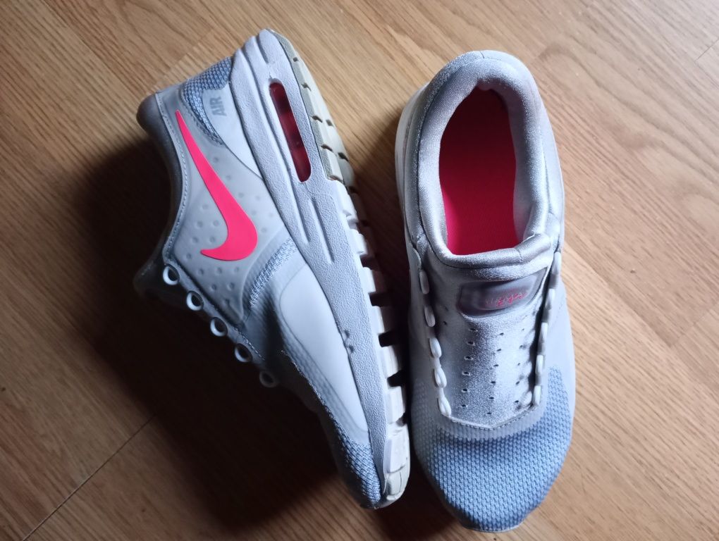 Nike   Air   Max