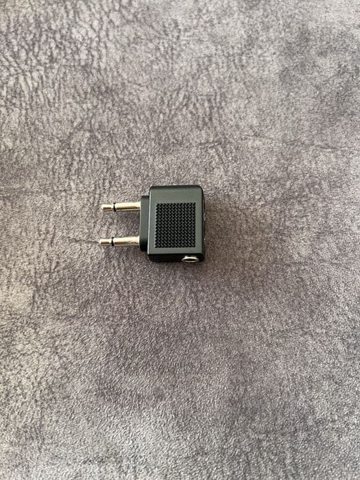 Продаю SONY WH-1000XM4