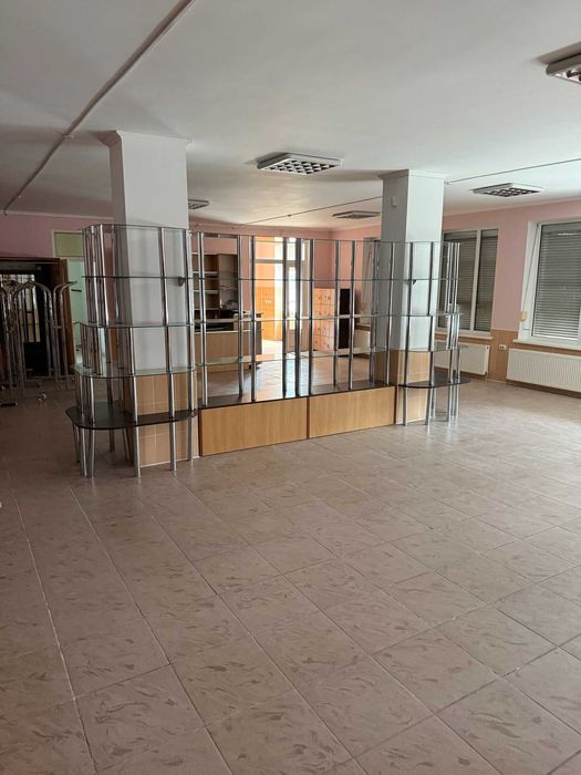 Оренда приміщення під магазин м.Волочиськ