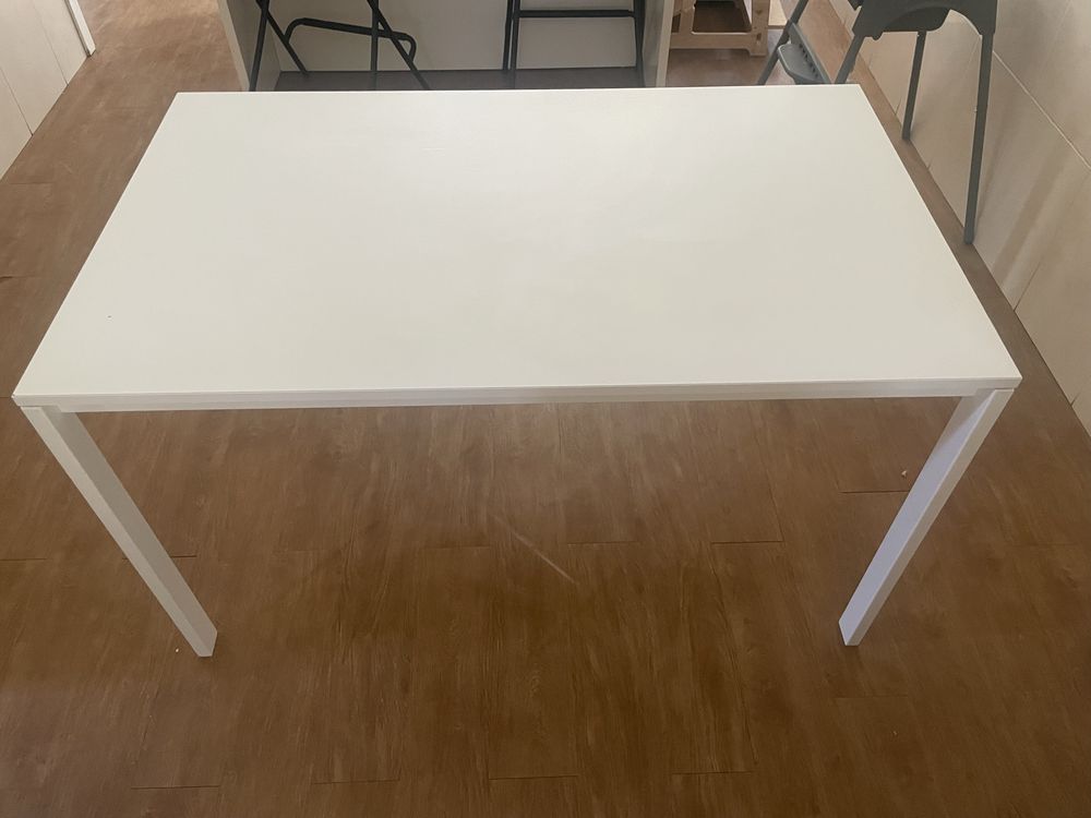 Mesa Brannca IKEA