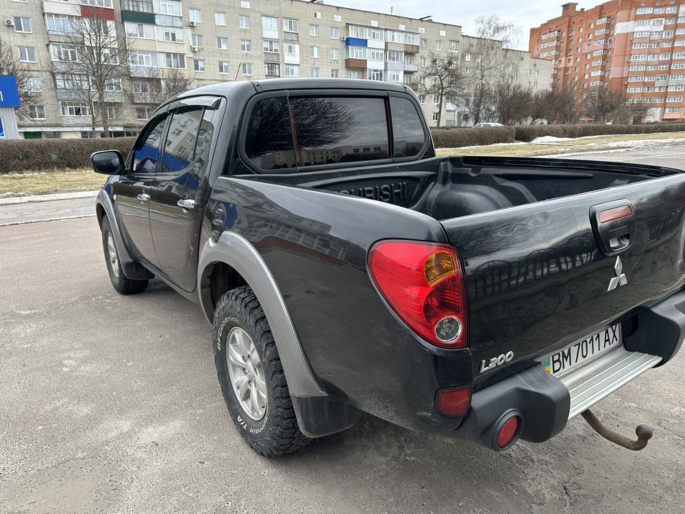 Mitsubishi L200 2012