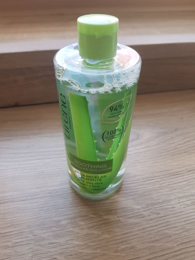 Lirene  Łagodzący płyn micelarny z aloesem 400ml