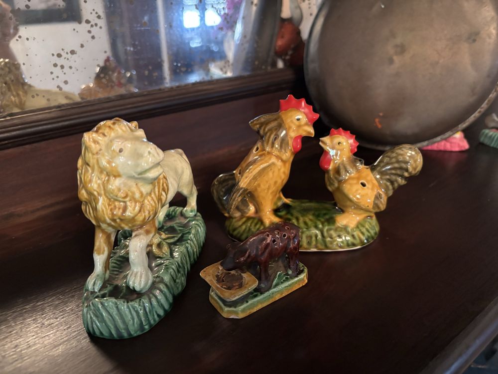 Paliteiro Vintage em Cerâmica – Porquinho Pequeno (≈6 cm) Com carimbo.