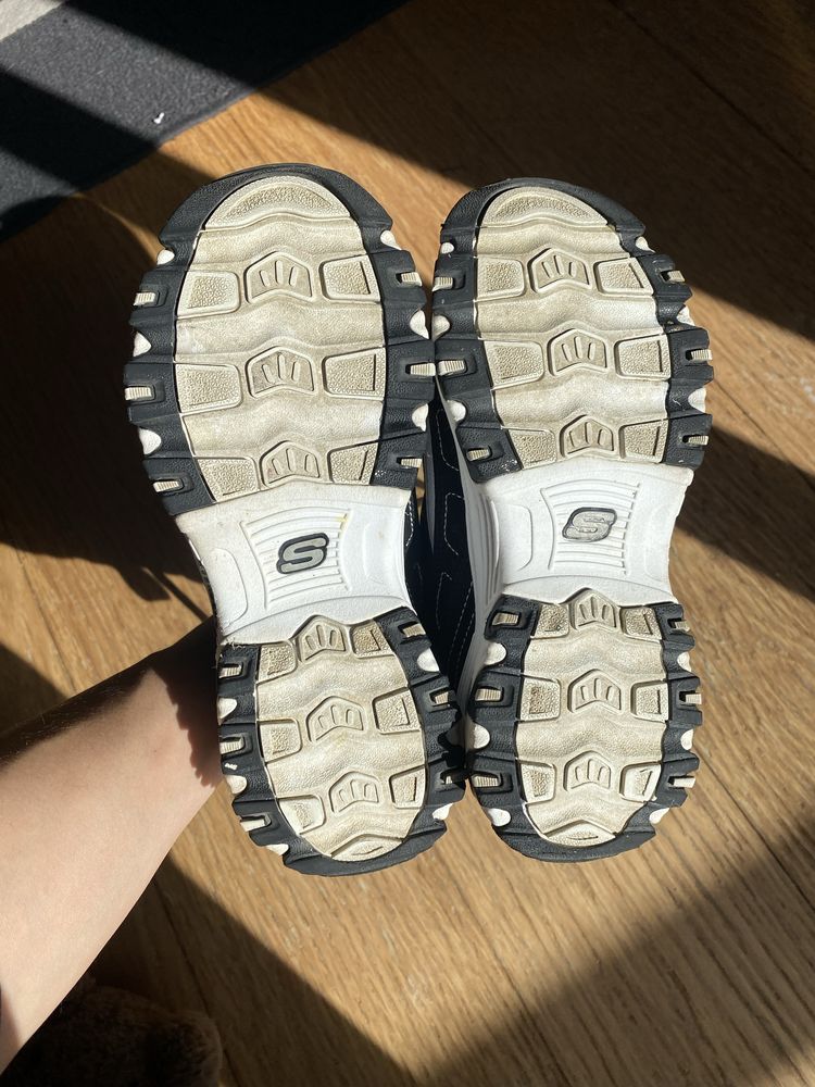 Skechers D’Lite