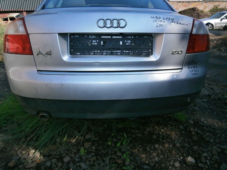 audi A4 B6 sedan zderzak tył tylny srebrny LY7W