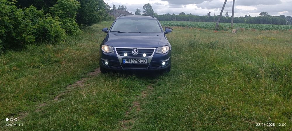 Автомобіль Passat B6 2010
