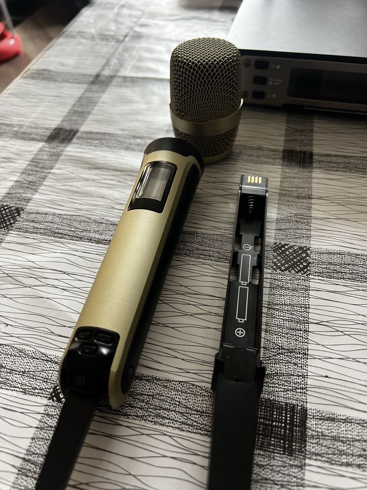 Радіомікрофон Sennheiser SKM 9000