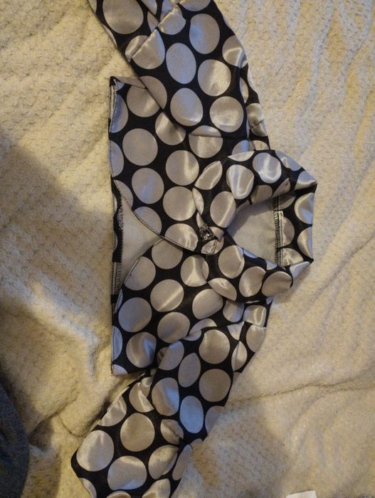 Гарне болеро для дівчинки