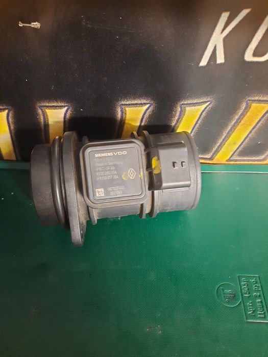 Расходомер воздуха Renault Kangoo 1.5dci