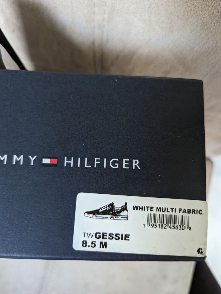 Белые кеды Tommy Hilfiger
