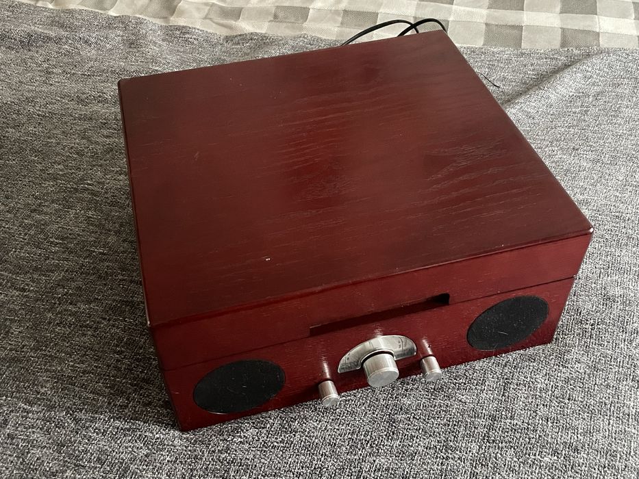 Giradiscos com radio